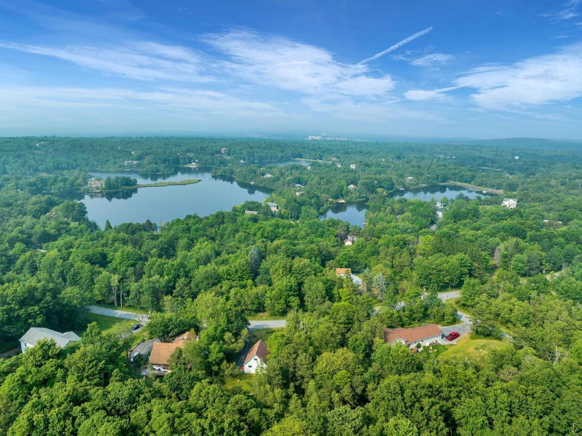 Long Pond The Sage Chalet In Emerald Lakes, Poconos! מראה חיצוני תמונה
