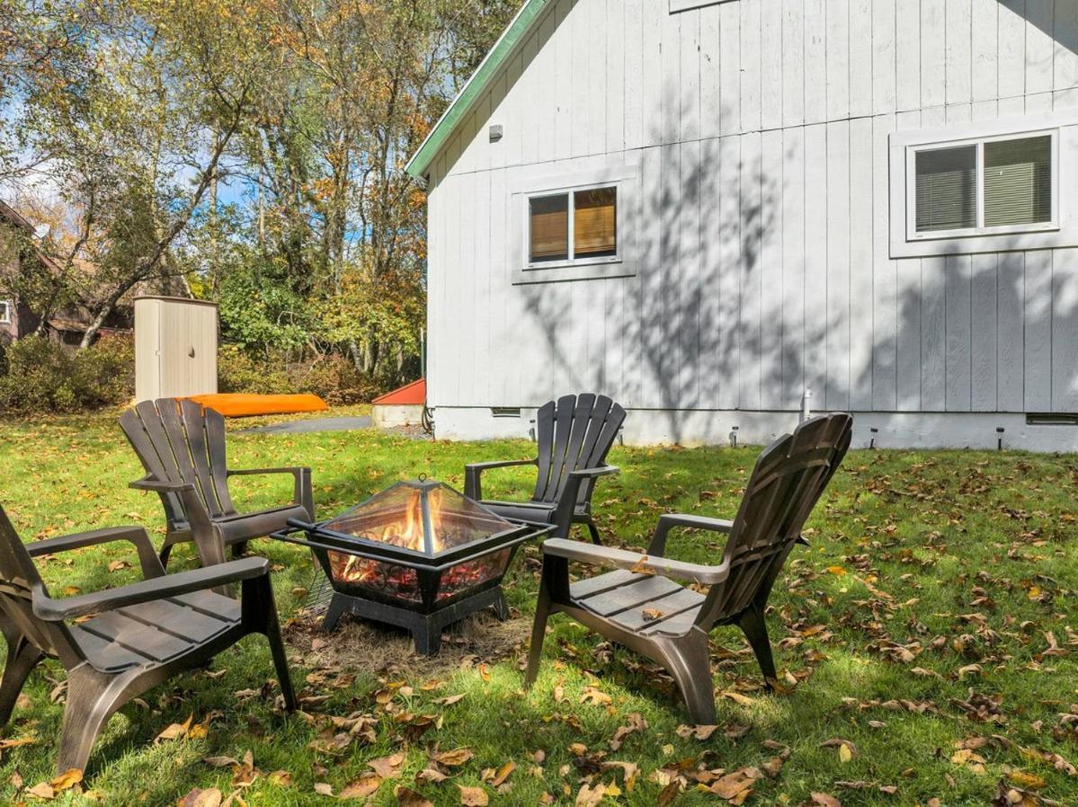 Long Pond The Sage Chalet In Emerald Lakes, Poconos! מראה חיצוני תמונה